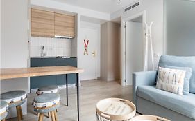 CHIC HUMARALET, estudio a pie de pistas
